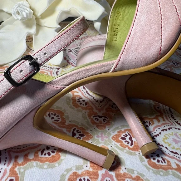 𝗡𝗘𝗪 𝐍.𝐘.𝐋.𝐀 Mary Jane Heels - Picture 14 of 14